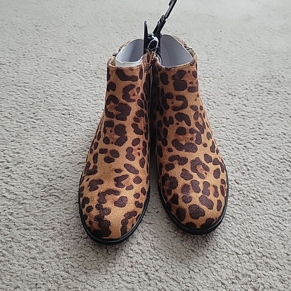 NWT Time and Tru Women's Booties - Picture 1 of 7
